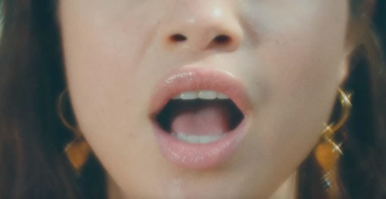 Selena Gomez new song “Fetish” ft. Gucci Mane is OUT!